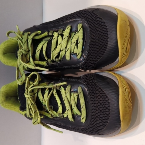 Under Armour Youth Curry Black/Green Boy's Sneakers Size 4Y - Picture 6 of 13